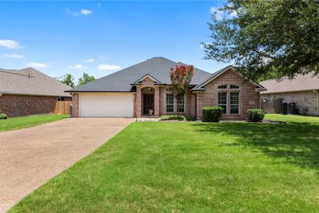 2047 Ravenstone Loop, College Station, Texas 77845, USA