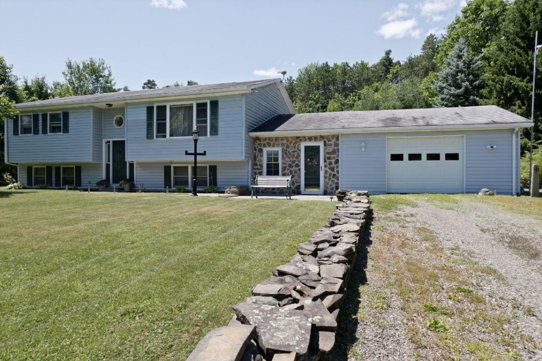 172 West Hill Road, Waverly, New York 14892, HOA KỲ