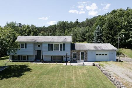 172 West Hill Road, Waverly, New York 14892, HOA KỲ