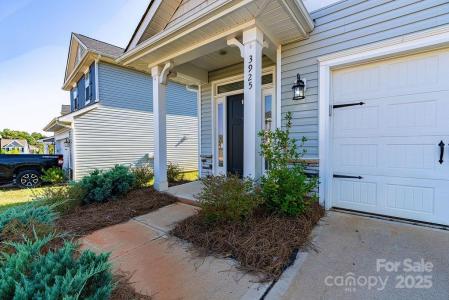 3925 Port Richmond Avenue, Gastonia, North Carolina 28056