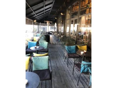 Farmacia 10, Tirana, Albania