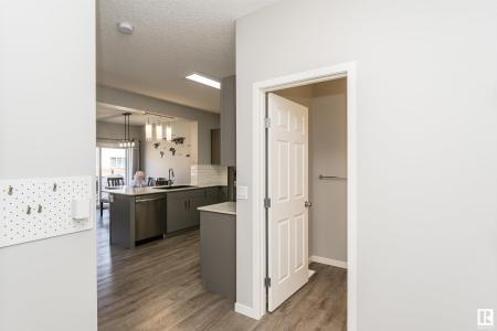 1730 ERKER WAY NW, Edmonton, Alberta T6M 1J2, Canada