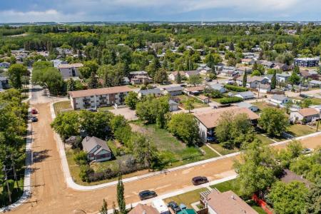 5806 57 AVENUE, Red Deer, アルバータ T4N 4S4, カナダ