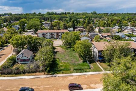 5806 57 AVENUE, Red Deer, Alberta T4N 4S4, Canada