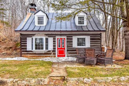 2780 Rue de la Girouette, Sainte-Adèle, Quebec J8B 2C5, Canada