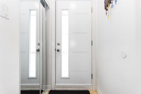 473 Rue Iberville, Laval (Fabreville), Quebec H7P 3S3, Kanada