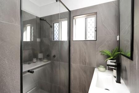 4/42 Philp Street, Hermit Park, QLD 4812, Australia