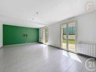 Pringy, Île-de-France 77310, Francia