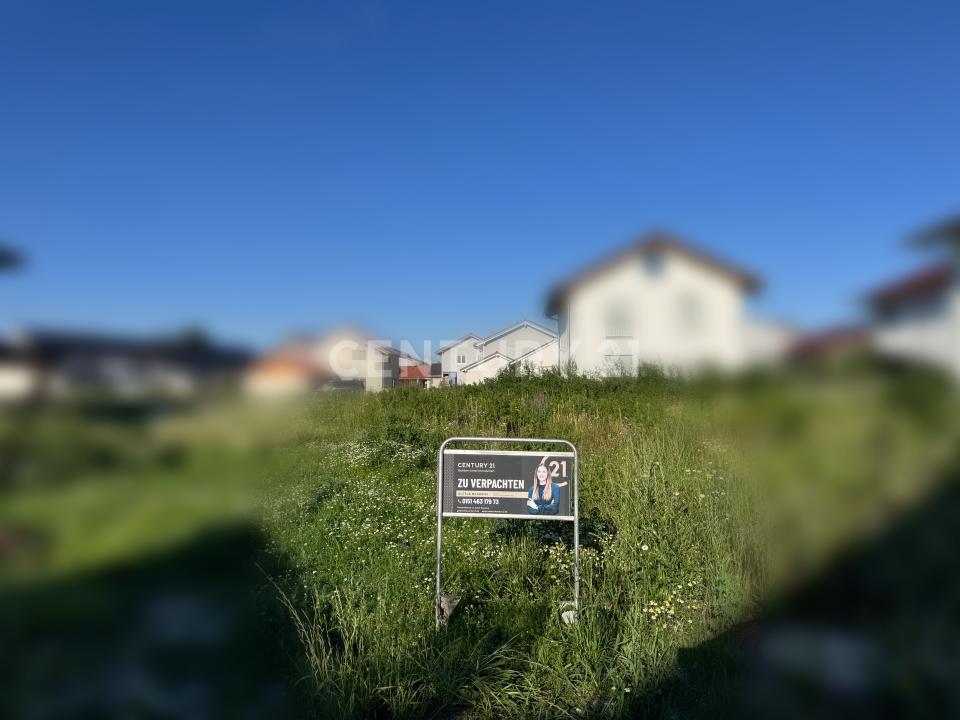 Nußdorferstr. 8, Traunreut, Bayern 83301, Alemania