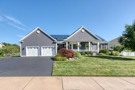 457 Briarwood Drive, Manchester, Connecticut 06040, USA
