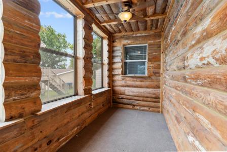 537 W 4th Avenue, Oshkosh, 威斯康辛州 54902, 美國