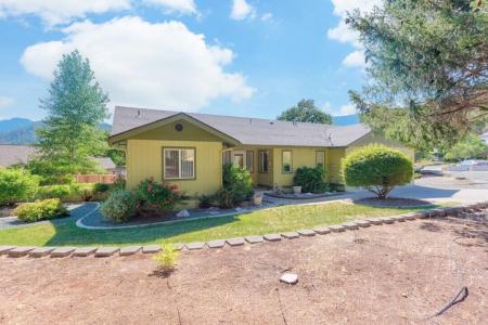 429 Robbins Avenue, Rogue River, Oregon 97537, Estados Unidos