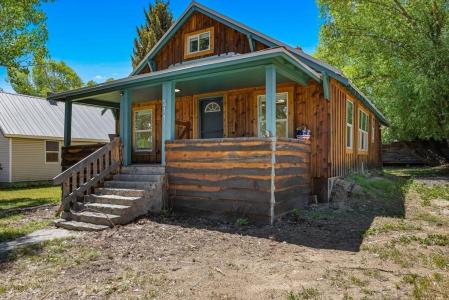 311 N School Street, Cascade, Idaho 83611