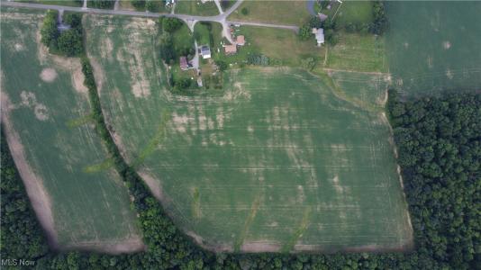 N Pleasant Drive, Unity, Ohio 44413, USA