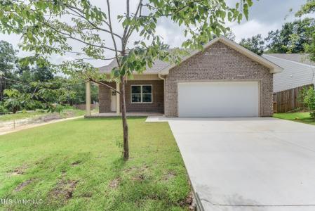 9932 Kahana Street, Diamondhead, Mississippi 39525, USA