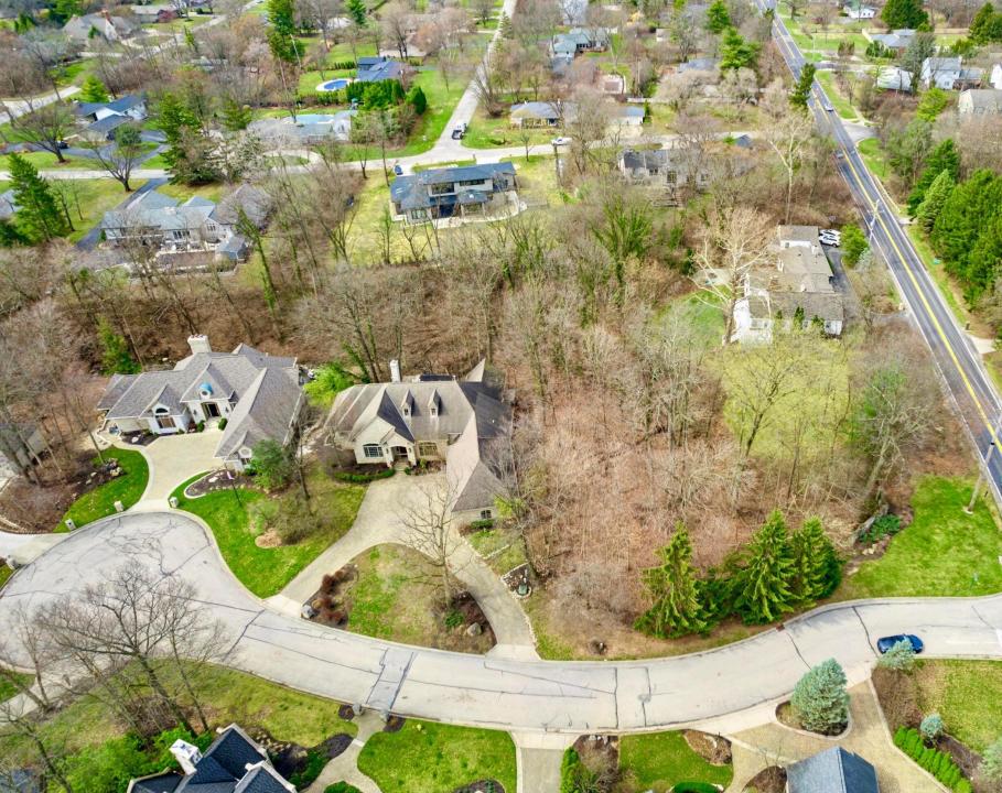 5065 Slate Run Woods Court, Columbus, Огайо 43220, Соединенные Штаты