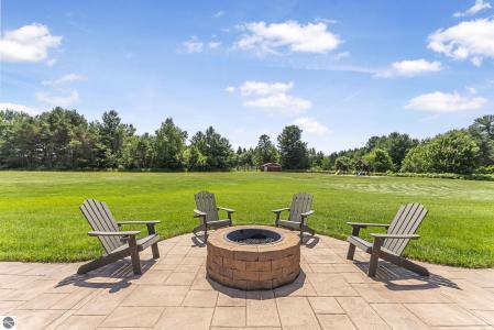 4608 E 14 Road, Manton, Michigan 49663, USA