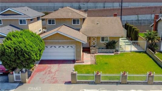 1702 E Bach Street, Carson, California 90745, USA