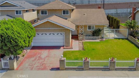 1702 E Bach Street, Carson, California 90745, Stati Uniti