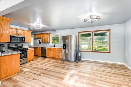 319 S M-18, Gladwin, Michigan 48624, USA