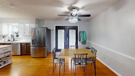 27 Lakewood Dr., Lucasville, אוהיו 45648, ארצות הברית של אמריקה 
