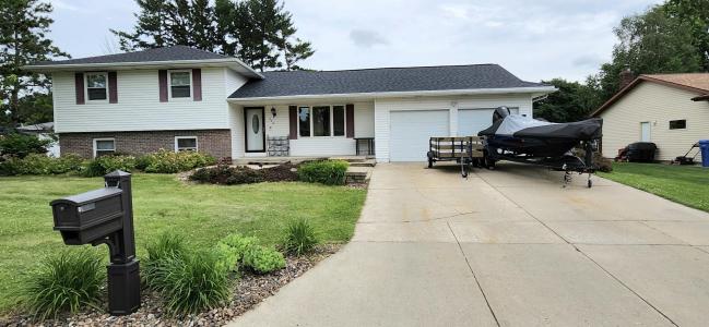 536 Santa Maria Drive, Arlington, Wisconsin 53911, USA