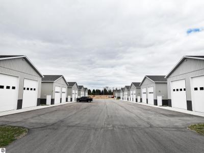 5875 Storage Loop Drive, Traverse City, 密西根州 49685, 美國