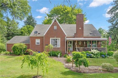 10901 Main Street, New Middletown, Ohio 44442, USA