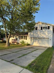 805 Roberts Street, Sheffield Lake, Ohio 44054