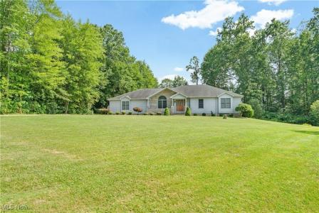 5537 Walnut Grove Circle, Struthers, Ohio 44471, Estados Unidos