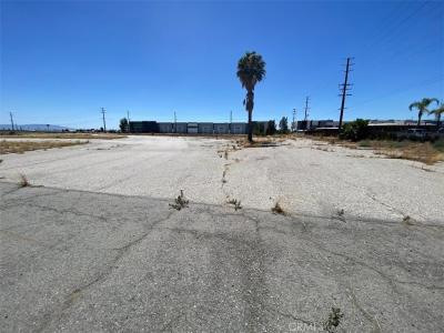 10238 Cherry Avenue, Fontana, California 92335, Estados Unidos
