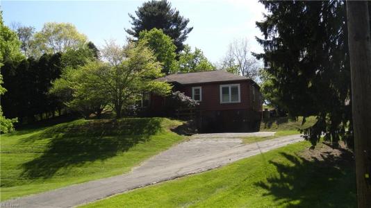 7517 Veterans Blvd, Chester, West Virginia 26034, USA