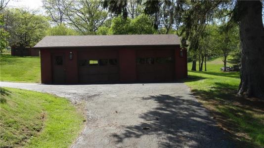 7517 Veterans Blvd, Chester, West Virginia 26034, USA