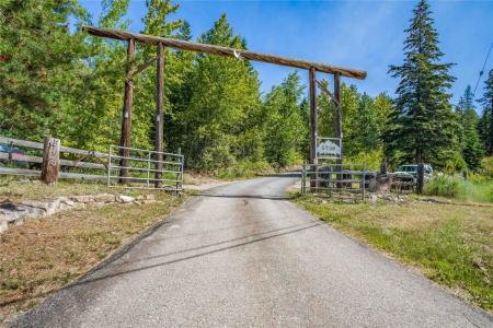 5738 GOUDIE ROAD, Kelowna, 不列顛哥倫比亞省 V1P 1M4, 加拿大