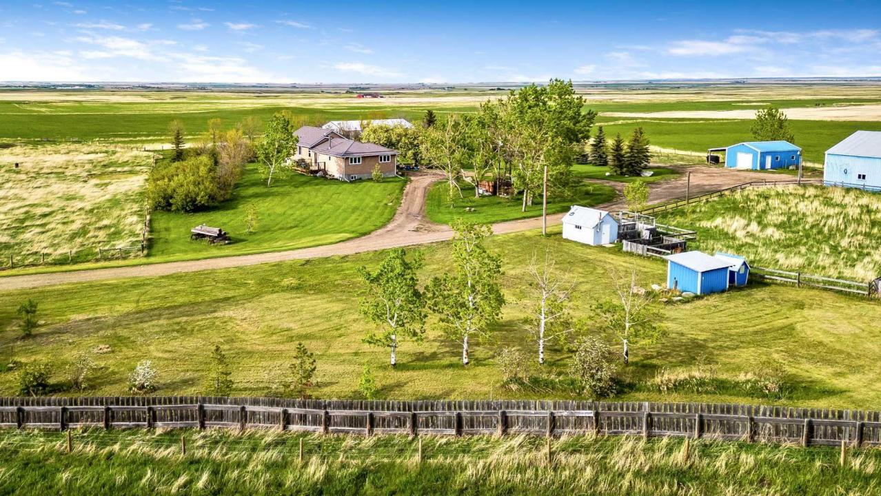 153059 RG RD 283 ROAD, Nanton, Alberta T0L 1R0, Canadá