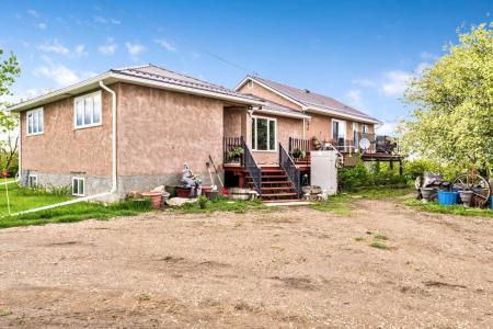 153059 RG RD 283 ROAD, Nanton, Alberta T0L 1R0, Canadá
