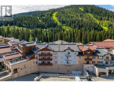 3250 VILLAGE WAY, Sun Peaks, كولومبيا البريطانية V0E 5N0, كندا 