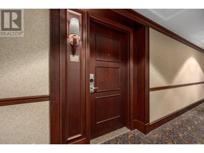 3250 VILLAGE WAY, Sun Peaks, كولومبيا البريطانية V0E 5N0, كندا 