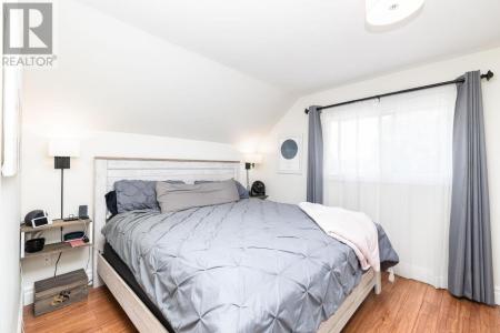 212 HUDSON ST, Sault Ste Marie, Ontario P6A 1T5, Canada