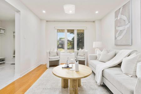 11 VALLEY CENTRE DRIVE, Toronto, Ontario M1X 1K9, Canada
