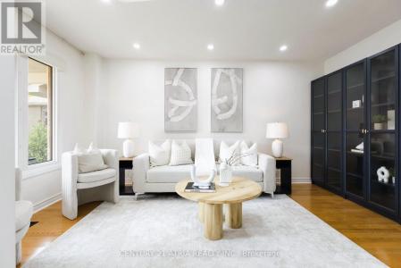 11 VALLEY CENTRE DRIVE, Toronto (rouge), 安大略省 M1X 1K9, 加拿大