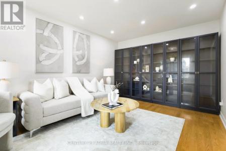 11 VALLEY CENTRE DRIVE, Toronto (rouge), 安大略省 M1X 1K9, 加拿大