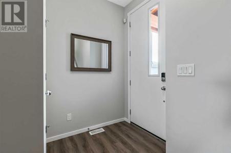28 BELMONT TERRACE, Calgary, Alberta T2X 4H6, Kanada
