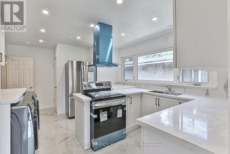 6 BLITHFIELD AVENUE, Toronto (bayview Village), 安大略省 M2K 1Y1, 加拿大