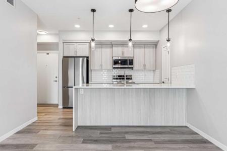 40 CARRINGTON PLAZA NW, Calgary, Alberta T3P 1X7, Canada