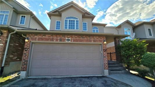 42 BRIDLERIDGE STREET, Kitchener, Ontario N2P 2V1, Kanada