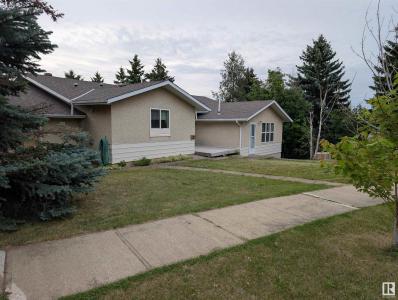 26 LOUISBOURG PLACE, St. Albert, Alberta T8N 4L5, Canada