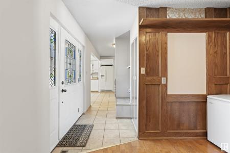 26 LOUISBOURG PLACE, St. Albert, Alberta T8N 4L5, Canada