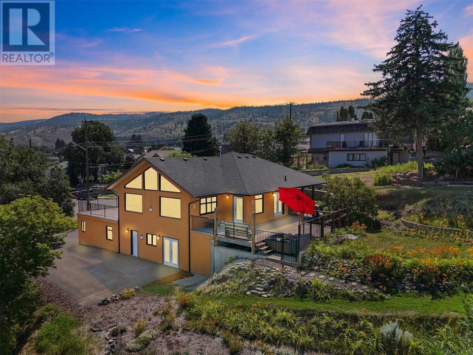 880 6TH AVENUE, Kamloops, British Columbia V2C 3S1, Canada