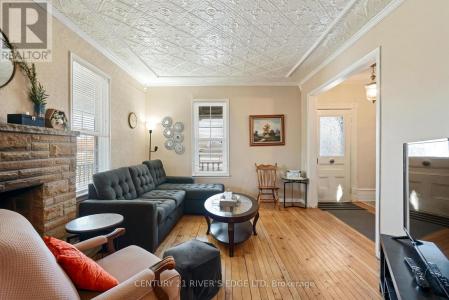453 MAY STREET, North Dundas, Ontario K0C 2K0, Canada